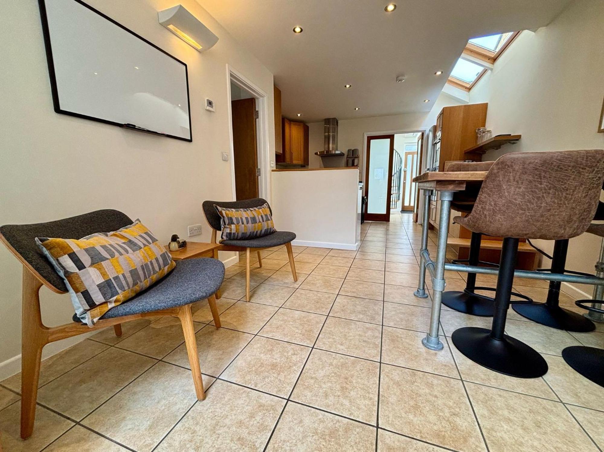 Stylish 3-bedroom Detached In Holiday home